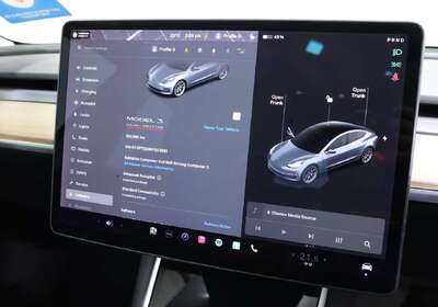 2019 Tesla Model 3 PERFORMANCE