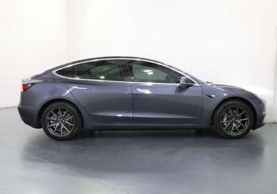 2019 Tesla Model 3 PERFORMANCE