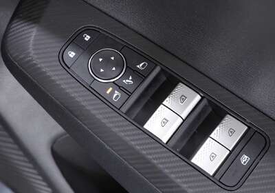 2023 Mitsubishi Outlander LS