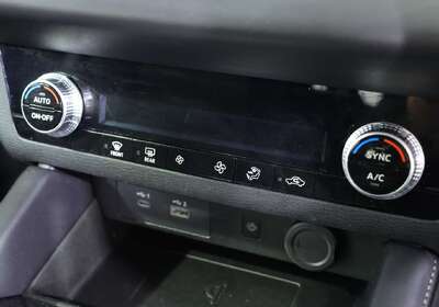 2023 Mitsubishi Outlander LS