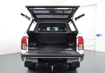 2021 Toyota Hilux SR