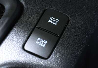 2021 Toyota Hilux SR