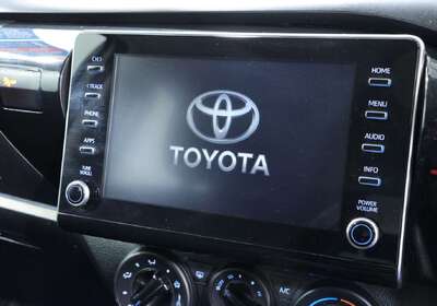 2021 Toyota Hilux SR