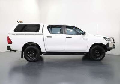 2021 Toyota Hilux SR