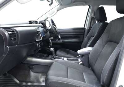 2021 Toyota Hilux SR