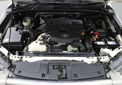 2021 Toyota Hilux SR