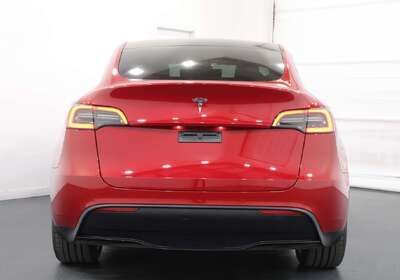 2022 Tesla Model Y Rear-Wheel Drive