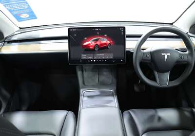 2022 Tesla Model Y Rear-Wheel Drive