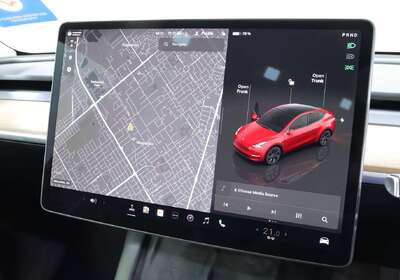 2022 Tesla Model Y Rear-Wheel Drive