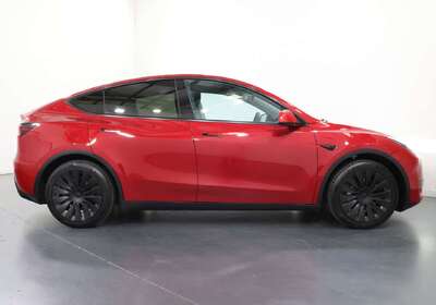2022 Tesla Model Y Rear-Wheel Drive