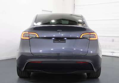 2023 Tesla Model Y Rear-Wheel Drive