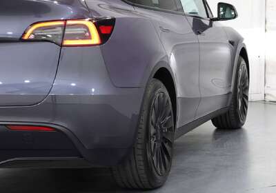 2023 Tesla Model Y Rear-Wheel Drive