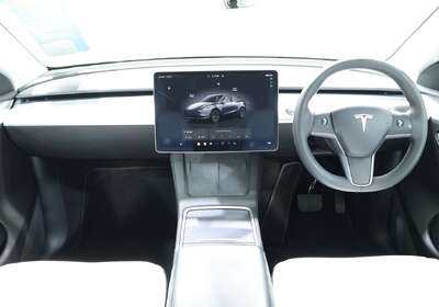 2023 Tesla Model Y Rear-Wheel Drive