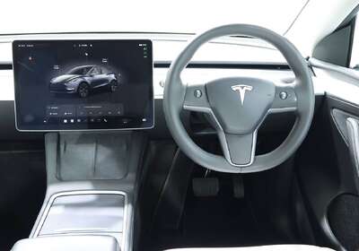 2023 Tesla Model Y Rear-Wheel Drive