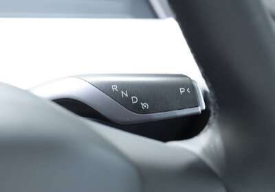 2023 Tesla Model Y Rear-Wheel Drive