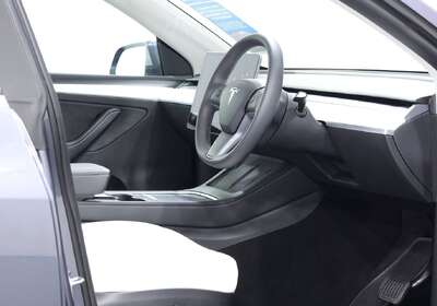 2023 Tesla Model Y Rear-Wheel Drive