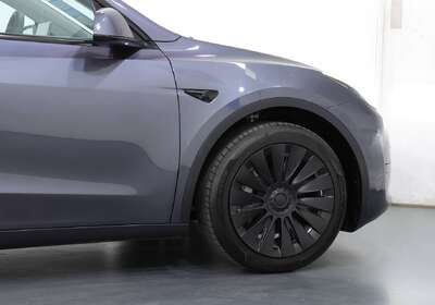 2023 Tesla Model Y Rear-Wheel Drive