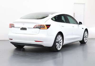 2020 Tesla Model 3 Long Range