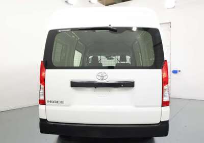 2022 Toyota Hiace 