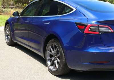 2019 Tesla Model 3 Standard Range Plus