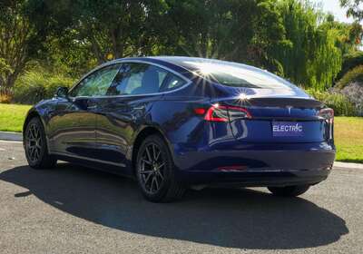 2019 Tesla Model 3 Standard Range Plus