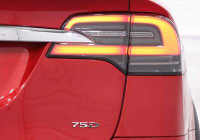 2017 Tesla Model X 75D (75XB)