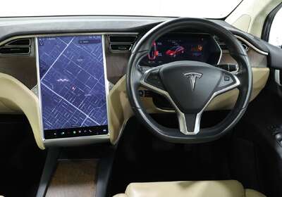 2017 Tesla Model X 75D (75XB)