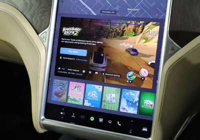 2017 Tesla Model X 75D (75XB)