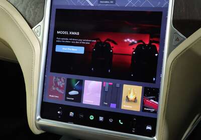 2017 Tesla Model X 75D (75XB)