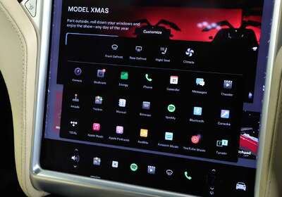 2017 Tesla Model X 75D (75XB)