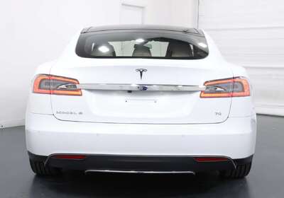 2015 Tesla Model S 70