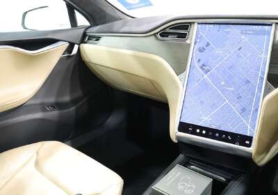 2015 Tesla Model S 70