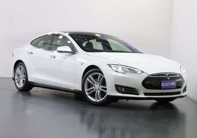 2015 Tesla Model S 70
