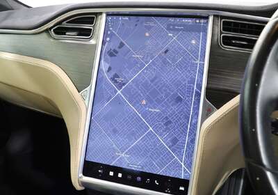 2015 Tesla Model S 70