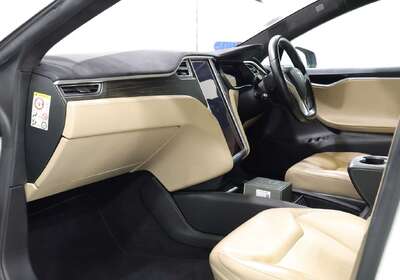 2015 Tesla Model S 70
