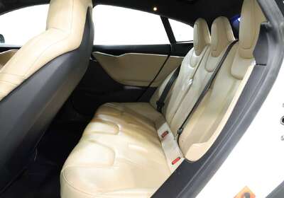 2015 Tesla Model S 70