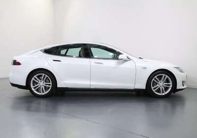 2015 Tesla Model S 70