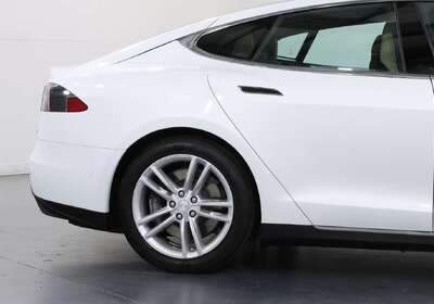 2015 Tesla Model S 70