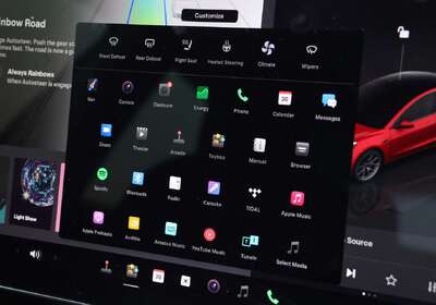 2022 Tesla Model 3 REAR-WHEEL DRIVE