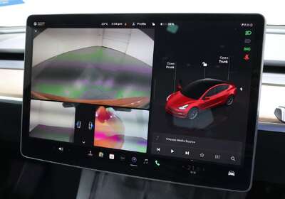 2022 Tesla Model 3 REAR-WHEEL DRIVE