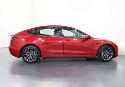2022 Tesla Model 3 REAR-WHEEL DRIVE