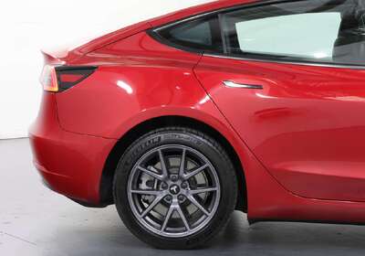 2022 Tesla Model 3 REAR-WHEEL DRIVE