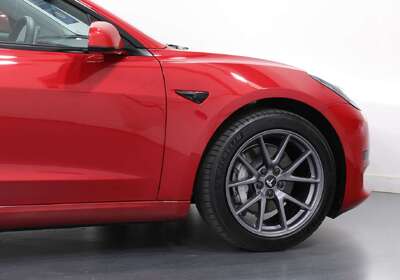 2022 Tesla Model 3 REAR-WHEEL DRIVE