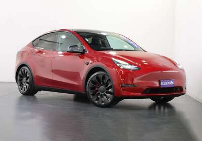 2023 Tesla Model Y PERFORMANCE
