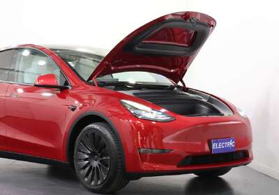 2024 Tesla Model Y Long Range