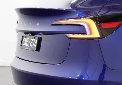 2023 Tesla Model 3 Rear-Wheel Drive