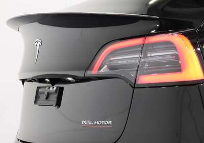 2019 Tesla Model 3 PERFORMANCE