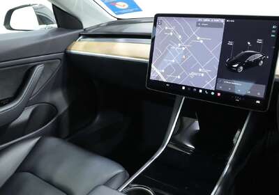 2019 Tesla Model 3 PERFORMANCE