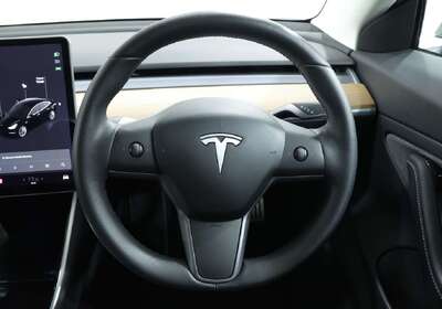 2019 Tesla Model 3 PERFORMANCE