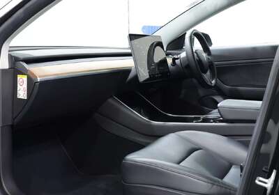 2019 Tesla Model 3 PERFORMANCE